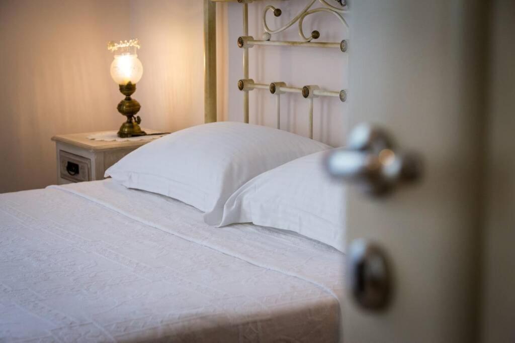 Neoclassical Flat With 2 Bedrooms In Le Pirée Extérieur photo
