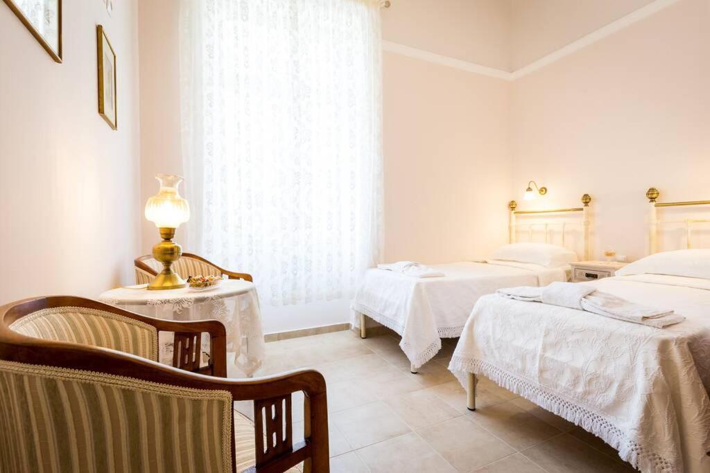 Neoclassical Flat With 2 Bedrooms In Le Pirée Extérieur photo